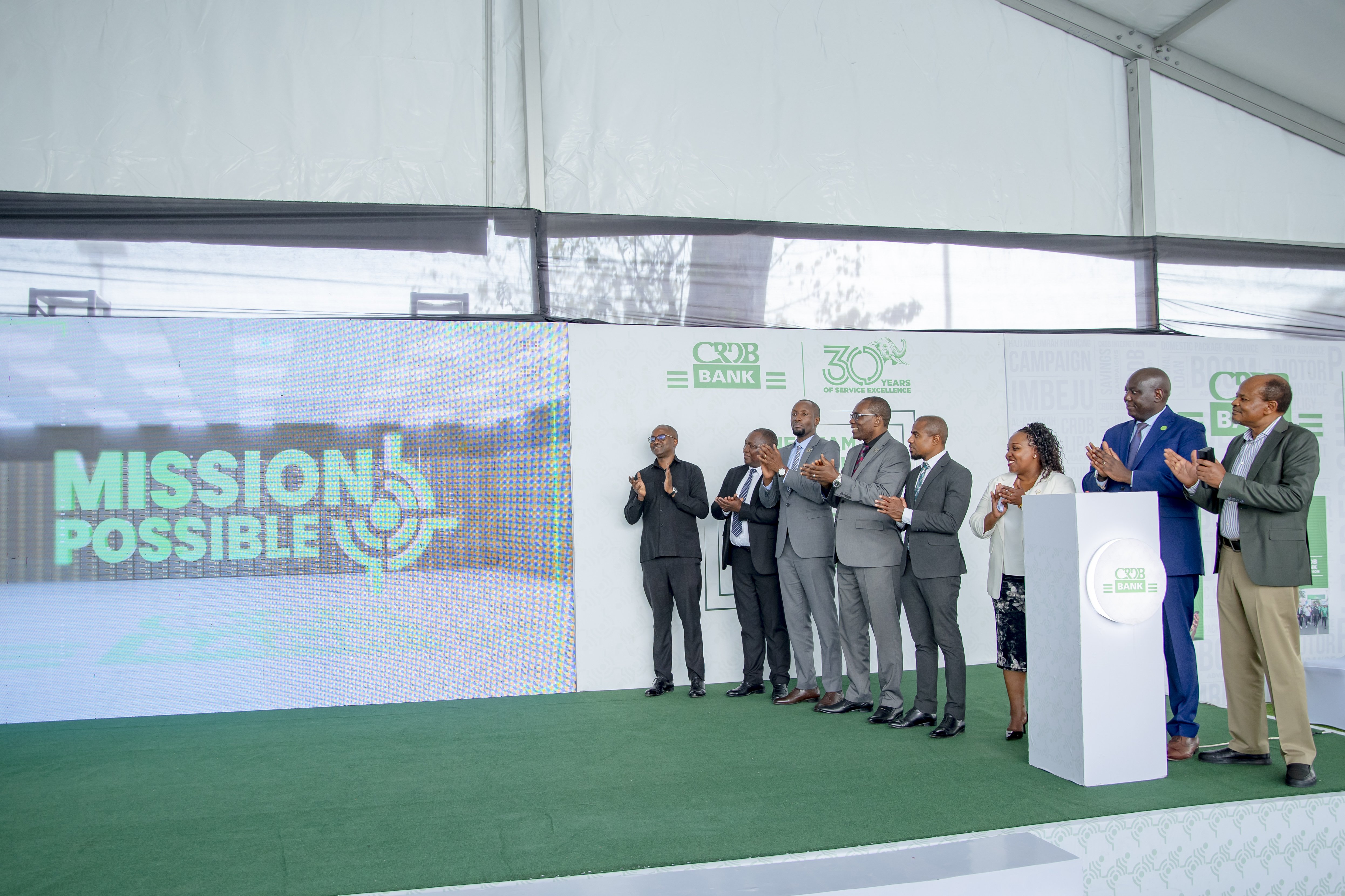 Wateja wapongeza Mageuzi ya Mfumo Benki ya CRDB ikisherehekea Wiki ya Huduma kwa Wateja